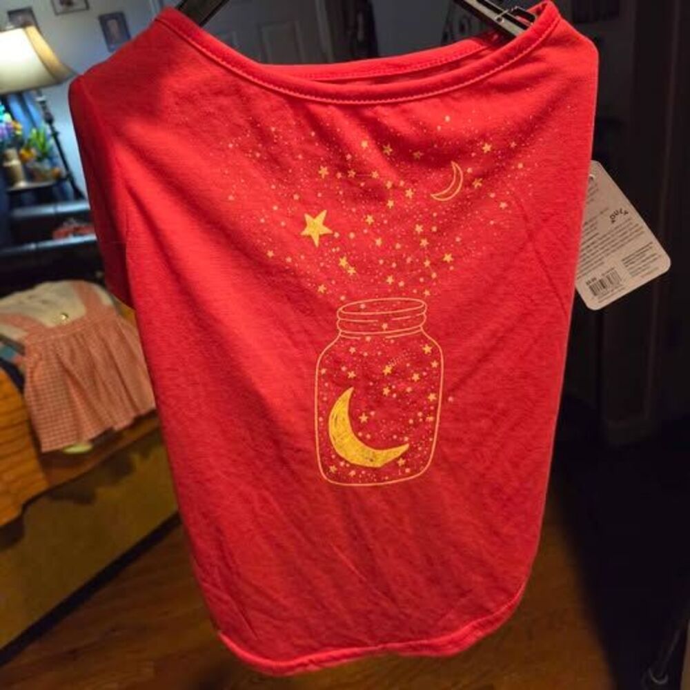 Youly The Happy-Go-Lucky Pet T-Shirt - Size Large